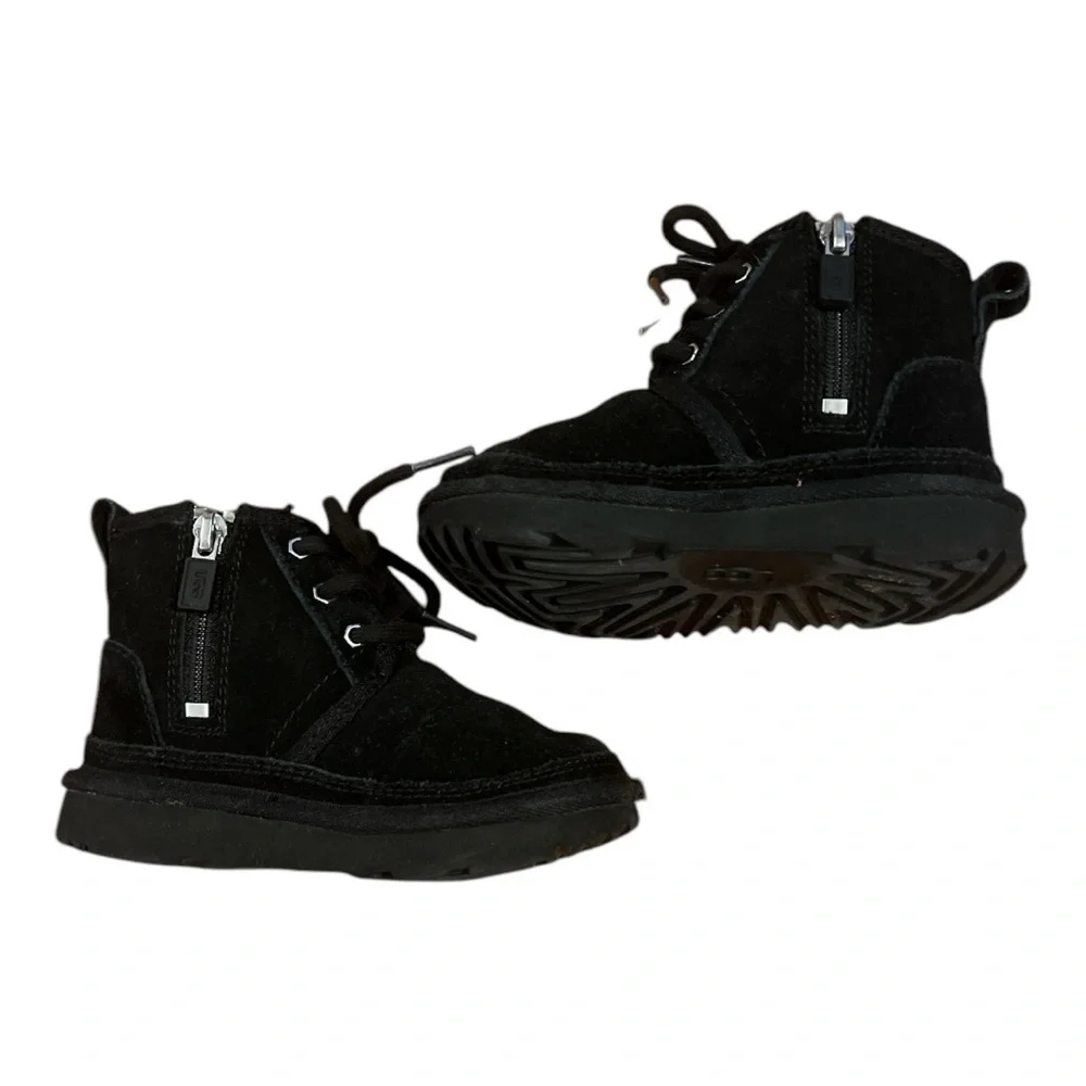 UGG stylish black